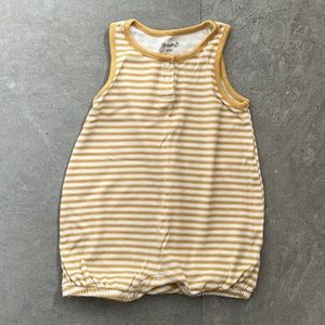 Goumi unisex baby romper